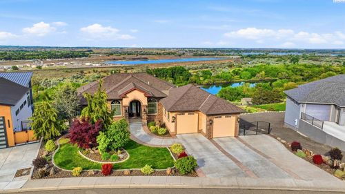 1056 Allenwhite Dr, Richland, WA, 99352 | Card Image