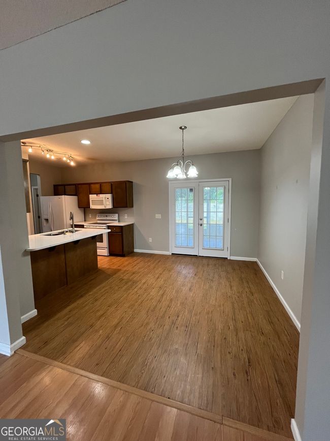 202 Royal Palms Ave, Home with 3 bedrooms, 2 bathrooms and null parking in Kingsland GA | Image 6