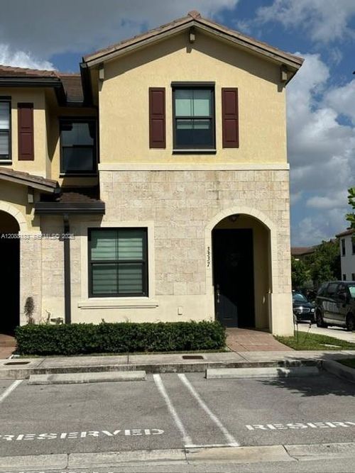 3337 W 105th Ter, Hialeah, FL, 33018-1244 | Card Image