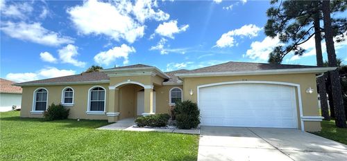 286 Justene Cir, LEHIGH ACRES, FL, 33936-7568 | Card Image