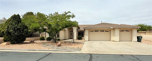 2281 Mesa Dr, Kingman, AZ, 86401-7833 | Card Image