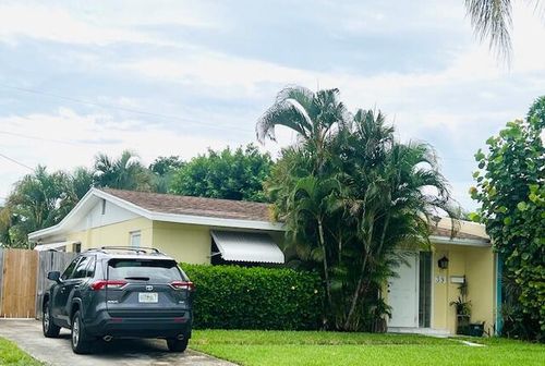 39 Robalo Ct, North Palm Beach, FL, 33408-4703 | Card Image