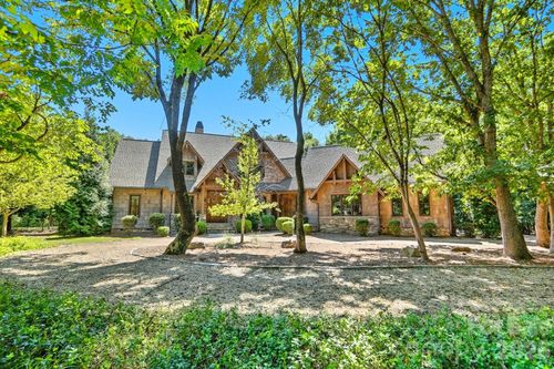 9208 Flying Eagle Ln, Charlotte, NC, 28278-6715 | Card Image