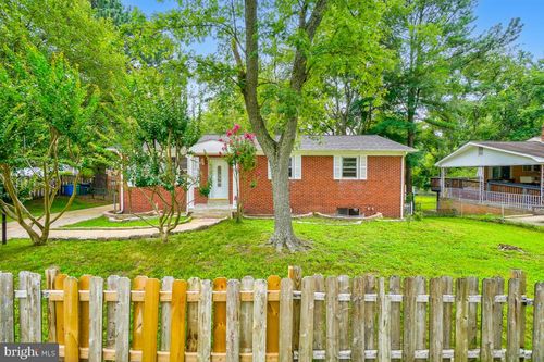 5630 Fisher Rd, TEMPLE HILLS, MD, 20748-4735 | Card Image
