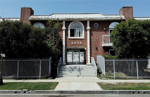 unit-104-6939 Alabama Ave, Canoga Park, CA, 91303-2038 | Card Image