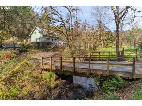 86182 Lorane Hwy, Eugene, OR, 97405-9201 | Card Image