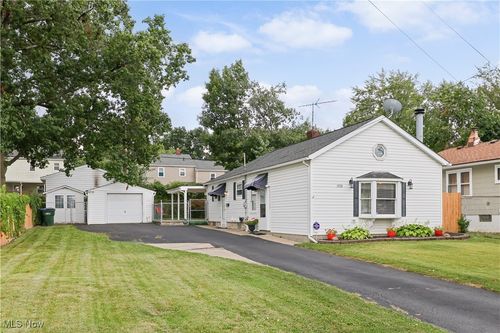 1930 Schiller Ave, Cuyahoga Falls, OH, 44223-1720 | Card Image