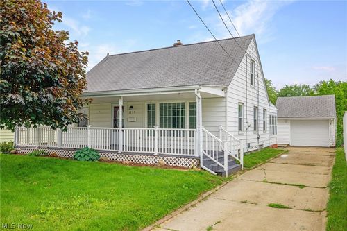 1139 Rockwood Ave Sw, Canton, OH, 44710-1421 | Card Image