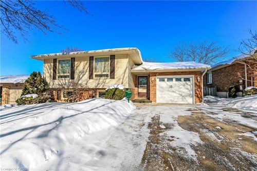 13 Churchill Cir, Simcoe, ON, N3Y4Z4 | Card Image