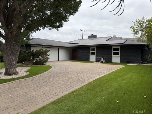 521 W Memory Ln, Santa Ana, CA, 92706-1125 | Card Image