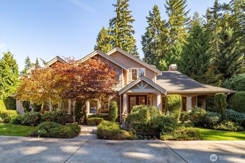 10705 226th St Sw, Edmonds, WA, 98020-6132 | Card Image