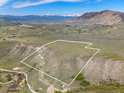 7650 S Squaw Creek Rd, Jackson, WY, 83001-2655 | Card Image
