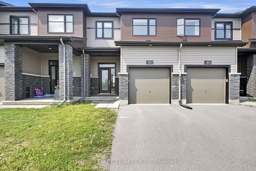 41 Finglas Crt, Ottawa, ON, K2J6Y6 | Card Image