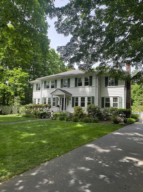 117 E Washington St, Hanson, MA, 02341-1135 | Card Image