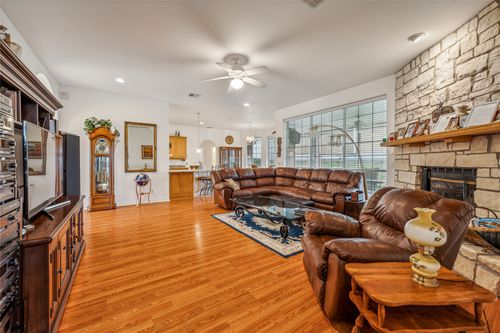 641 Comanche Lake Rd, Comanche, TX, 76442-7150 | Card Image