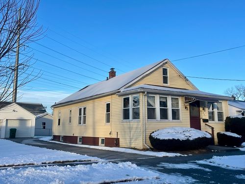 26 Whitin Ave, Chicopee, MA, 01013 | Card Image