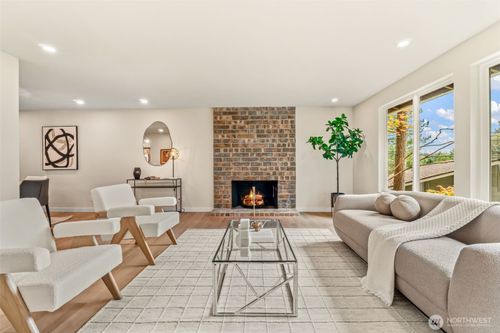 10554 Ne 150th Ct, Bothell, WA, 98011-4845 | Card Image