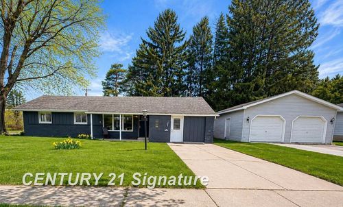 106 Avis Court, Pinconning Township, MI, 48650 | Card Image