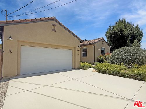 7050 Independence Ave, Canoga Park, CA, 91303-2981 | Card Image