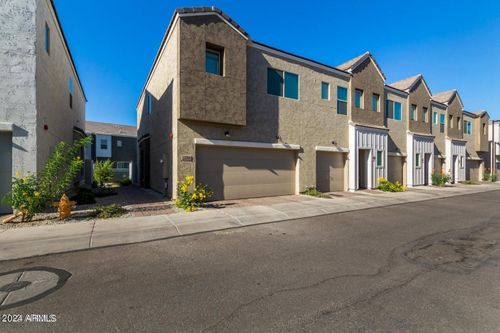 2268 W Laurie Ln, Phoenix, AZ, 85021-4209 | Card Image