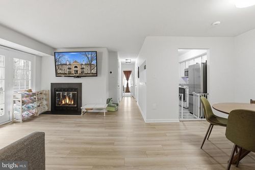 91-5704 Shadwell Ct, ALEXANDRIA, VA, 22309-4637 | Card Image