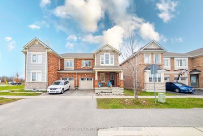 303 Yates Dr, House attached with 3 bedrooms, 4 bathrooms and 4 parking in Milton ON | Image 1