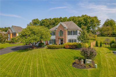 22 Royale Drive, House other with 4 bedrooms, 3 bathrooms and null parking in Perinton NY | Image 1