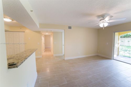 apt-916-5570 Nw 61st St, Coconut Creek, FL, 33073-2530 | Card Image