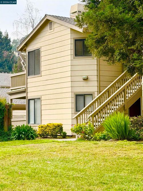 801 Dover, Hercules, CA, 94547-3808 | Card Image