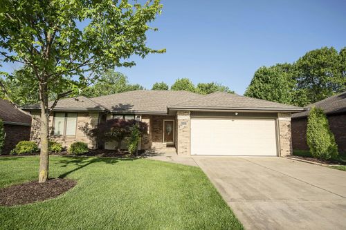 1027 S Karla Ave, Springfield, MO, 65804-1971 | Card Image