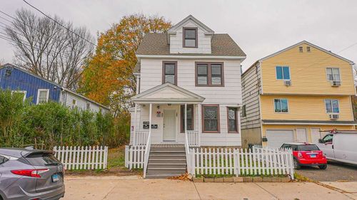 105 Asylum St, Bridgeport, CT, 06610-2101 | Card Image