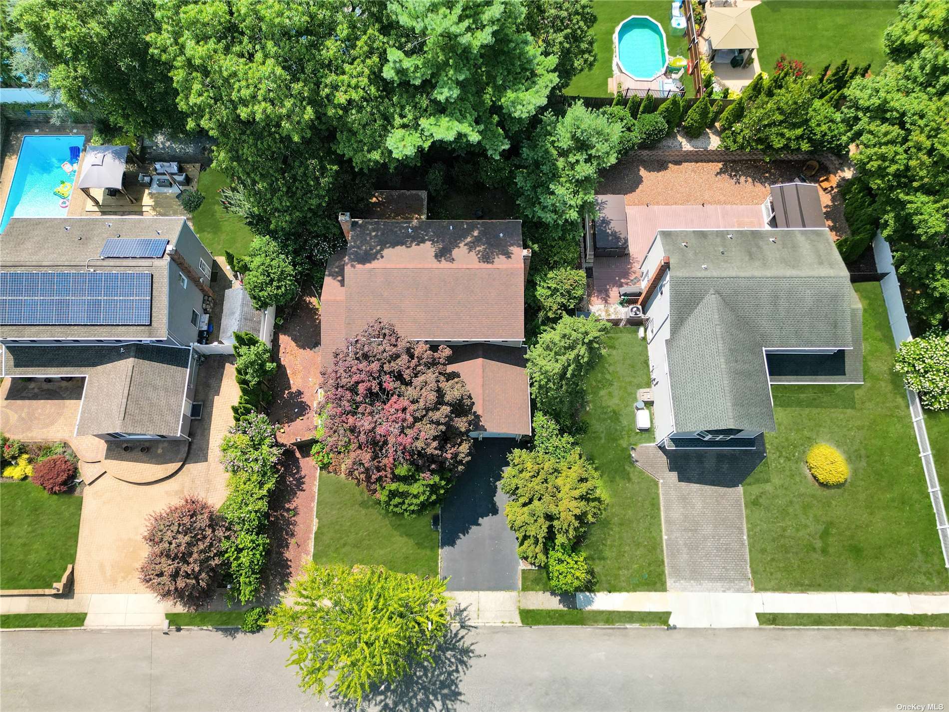 Birch St, Lake Grove, NY 11755