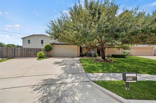 903 Sugarfield Ct, Sugar Land, TX, 77498-2762 | Card Image
