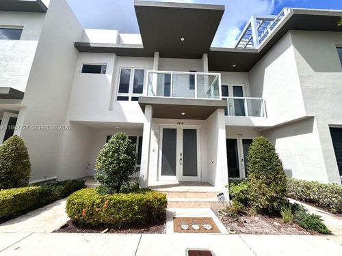 6458 Nw 103rd Psge, Doral, FL, 33178-4028 | Card Image