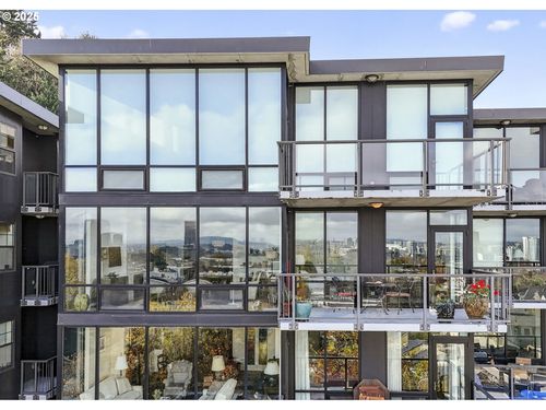 e402-2448 Nw Westover Rd, Portland, OR, 97210-3770 | Card Image