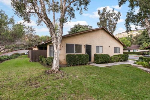 unit-7-9270 Amys St, Spring Valley, CA, 91977-6605 | Card Image