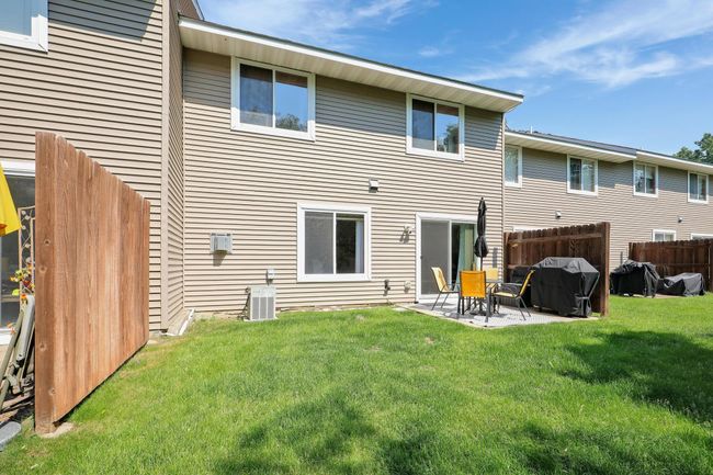 1704 Talon Trl, Townhouse with 3 bedrooms, 3 bathrooms and null parking in Eagan MN | Image 33