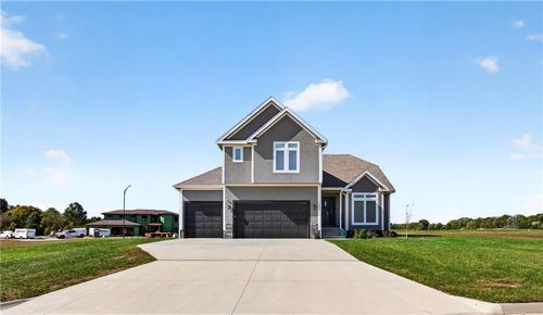 1632 Lou Martin Dr, Pittsburg, KS, 66762 | Card Image