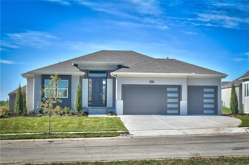 2301 176th Pl, Overland Park, KS, 66085-8550 | Card Image