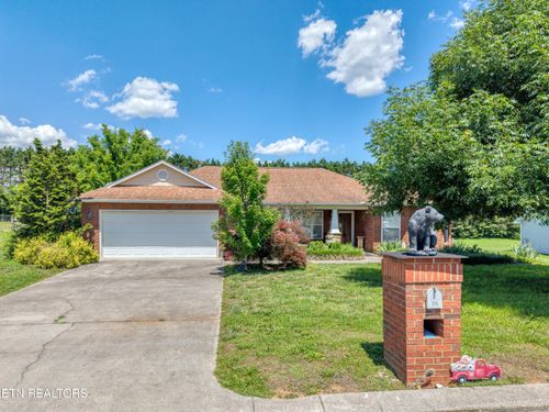 926 Mossy Grove Ln, Maryville, TN, 37801-4101 | Card Image