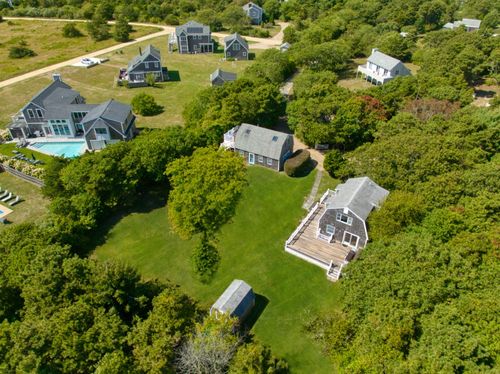 19 Katama Dr, Edgartown, MA, 02539-8622 | Card Image
