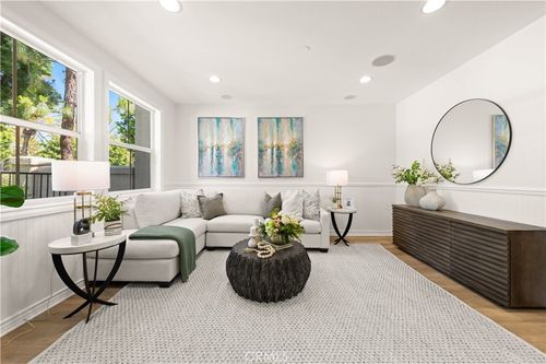 76 Trailing Vine, Irvine, CA, 92602-2467 | Card Image