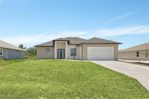 2921 7th St Sw, Lehigh Acres, FL, 33976-2517 | Card Image