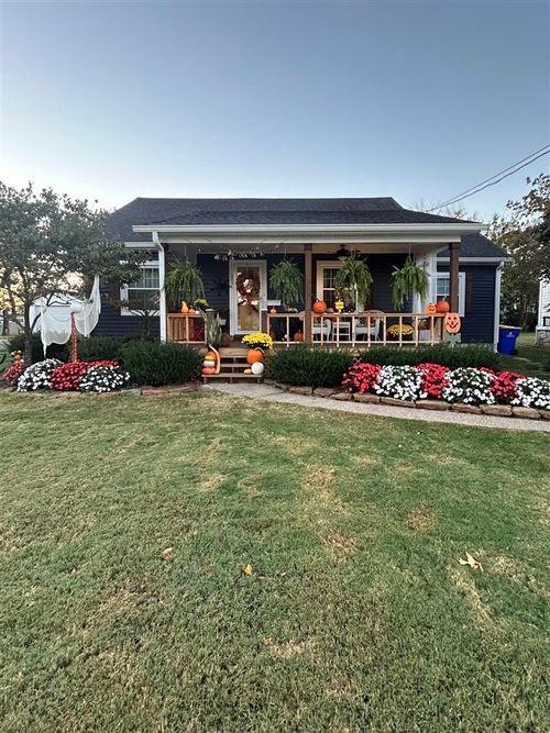 854 Magnolia St, Bowling Green, KY, 42103-4924 | Card Image