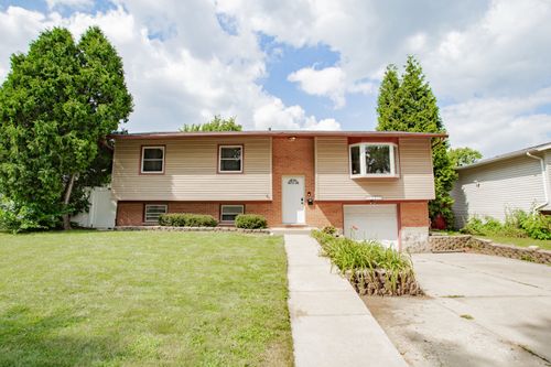 1531 Maplewood Ave, Hanover Park, IL, 60133-3920 | Card Image