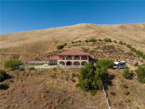 13560 Sego Rd, Agua Dulce, CA, 91390-2764 | Card Image