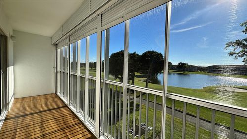 apt-304e-300 Sw 134th Way, Pembroke Pines, FL, 33027-1699 | Card Image