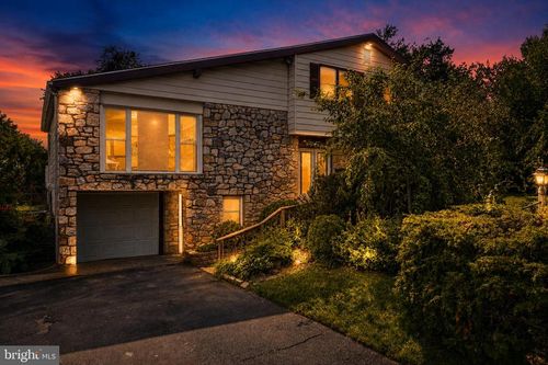 3036 Susquehanna Rd, ABINGTON, PA, 19001-4029 | Card Image