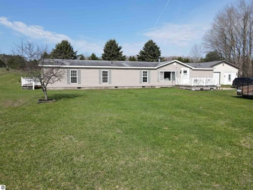 305 N Advance Road, East Jordan, MI, 49727 | Card Image