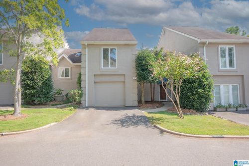 5541 Hampton Heights Dr, Birmingham, AL, 35209-3773 | Card Image